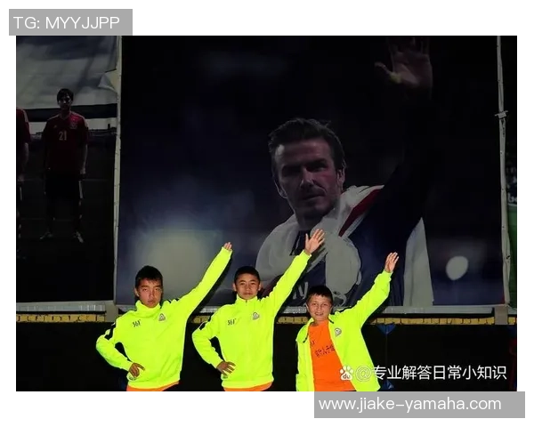 几位足球巨星联手打造巅峰之战团队，挑战世界顶级赛事冠军荣耀